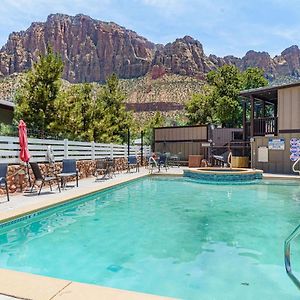 Pioneer Lodge Zion National Park-Springdale Exterior photo