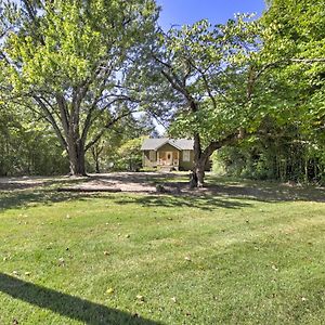 Pet-Friendly Cottage With Fire Pit - 3 Mi To Siu! Carbondale Exterior photo