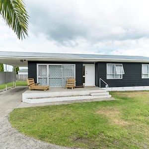 Mount Maunganui House Hotel Tauranga Exterior photo