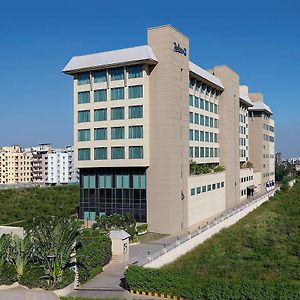 Radisson Blu Pune Hinjawadi Hotel Exterior photo