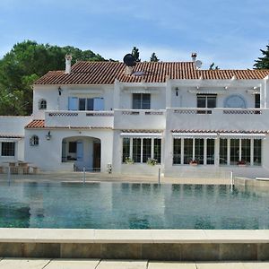 Grand Tamaris Hosting Bed & Breakfast Arles Exterior photo