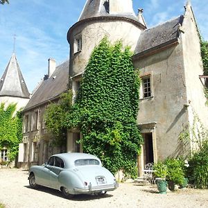 La Chambre De La Tour Bed & Breakfast Lugon et l'Ile du Carney Exterior photo