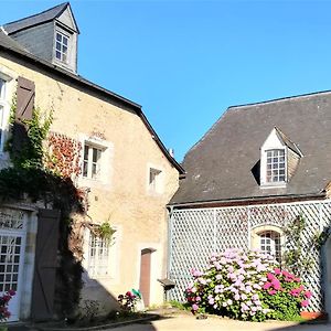 Le Clos Sainte Foy Bed & Breakfast Morlaas Exterior photo