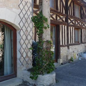 Les Tuileries Bed & Breakfast Ponteyraud Exterior photo