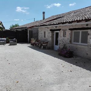 Les Rosiers Villa Chaunay Exterior photo