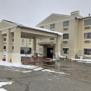 Wingate By Wyndham Pittsburgh West Mifflin Hotel Exterior photo