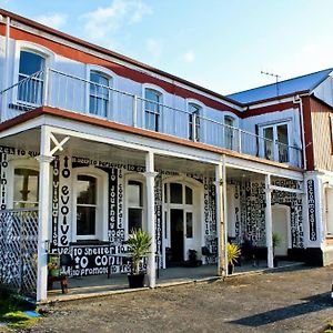 Art Hotel Westport Exterior photo