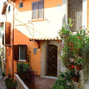 A Casa Di Ada Villa Formia Exterior photo