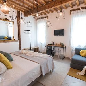 Luna Sul Tetto Bed & Breakfast Carpi Exterior photo