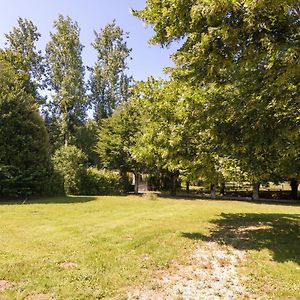 Quaint Cottage In Aquitaine With Furnished Garden Chalais  Exterior photo