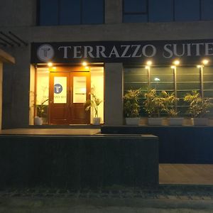 Terrazzo Suites Ahmedabad Exterior photo