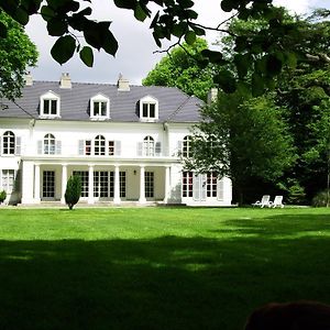 Chateau De La Garenne Bed & Breakfast Guines Exterior photo