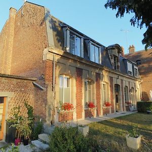 Chambres D'Hotes Noir Lion Peronne  Exterior photo