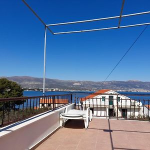 Big Apt W Large Terrace&Great Sea View Close Beach Apartment Trogir Exterior photo