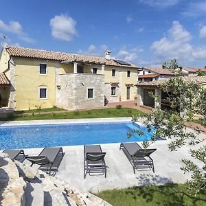 Authentic Istrian Villa Ive With A Swimming Pool Marcana Exterior photo