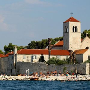 A4 Apt With Patio & Sea View Close To The Beach Apartment Trogir Exterior photo