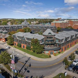 Club Wyndham Long Wharf Hotel Newport Exterior photo