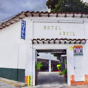 Hotel Abril San Gil Exterior photo