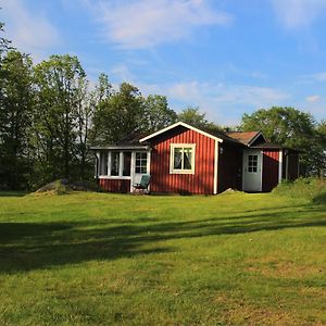 Inga-Majs Stuga Villa Tvaaker Exterior photo