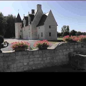 Manoir De Chandoiseau Bed & Breakfast Les-Trois-Moutiers Exterior photo