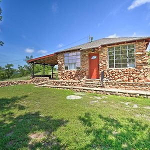 Enchanting Hilltop Cottage In Medicine Park! Exterior photo