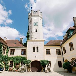 Schlossgut Tunzenberg Hotel Mengkofen Exterior photo