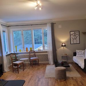 Lovely, Spacious Apartment With Free Parking Sandviken Exterior photo