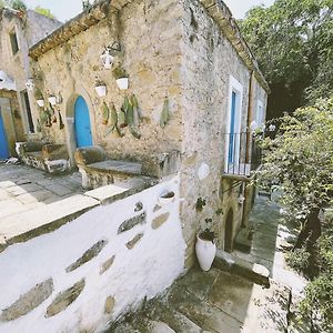 La Casa Del Nespolo Bed & Breakfast Capo d'Orlando Exterior photo