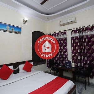 Oyo 2360 Hotel Raviz Inn Alipur  Exterior photo