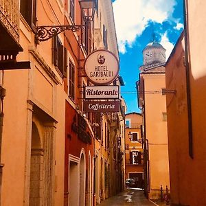 Hotel Ristorante Garibaldi Frosinone Exterior photo