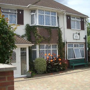 Ivy House Hotel Ickenham Exterior photo