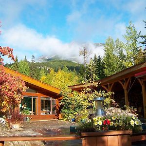 Kapristo Lodge Golden Exterior photo