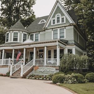 The Ginkgo Tree Bed & Breakfast Mount Pleasant Exterior photo