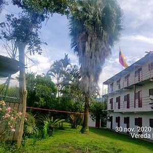 Hotel Campestre La Libertad Calarca Exterior photo