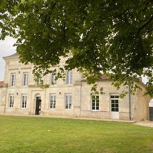 Logis Poussard Hotel Arthenac Exterior photo