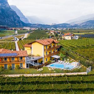 Maso Agritur Santa Lucia Bed & Breakfast Dro Exterior photo