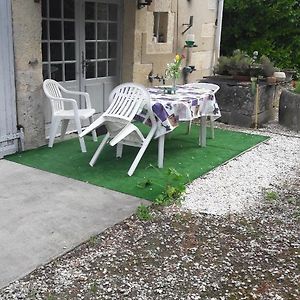 Chambre De Caractere Bed & Breakfast Celles  Exterior photo