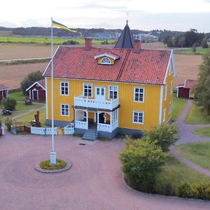 Smalandsbyn I Vimmerby Hotel Exterior photo