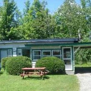 Patio Motor Court Motel Carroll Exterior photo