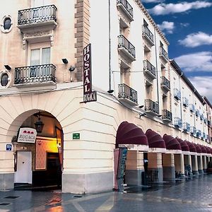 Hostal Rugaca Hotel Huesca Exterior photo