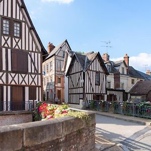 Maison Leontine Bed & Breakfast Bernay  Exterior photo