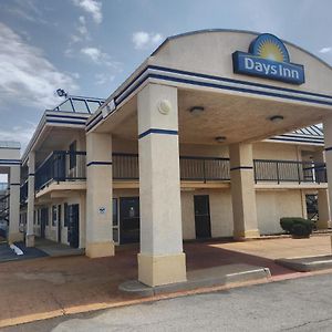 Days Inn Oklahoma City West Exterior photo