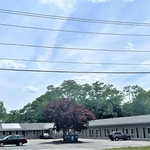 Shangri-La Motel Seekonk Exterior photo