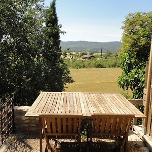 Joli Appartement Dans Village Calme En Provence Les Mees Exterior photo