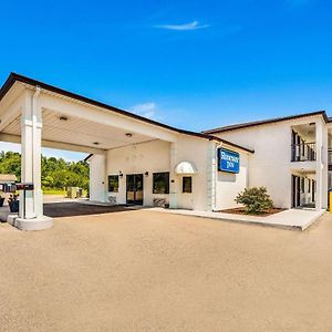 Rodeway Inn Sandersville Exterior photo