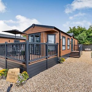 The Cotswold Holiday Lodge Evesham Exterior photo