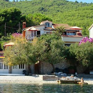 Family Friendly Seaside Apartments Arbanija, Ciovo - 5220 Trogir Exterior photo