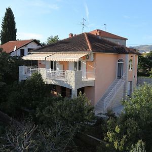 Apartments With A Parking Space Okrug Gornji, Ciovo - 10343 Trogir Exterior photo