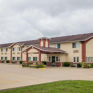 Super 8 By Wyndham Mt. Carmel Il Hotel Mount Carmel Exterior photo