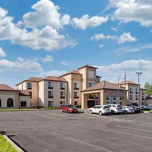 Comfort Inn & Suites Milford - Cooperstown Exterior photo